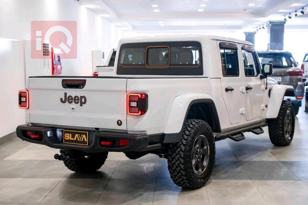 جيب جلاديتور